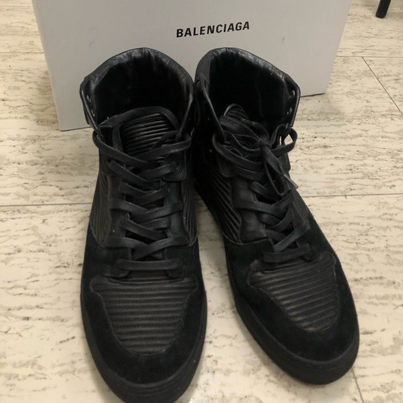 Balenciaga hightop sneakers - Picture 1 of 3